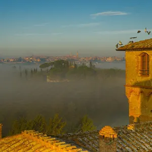 Castello Delle Quattro Torra Couette-café