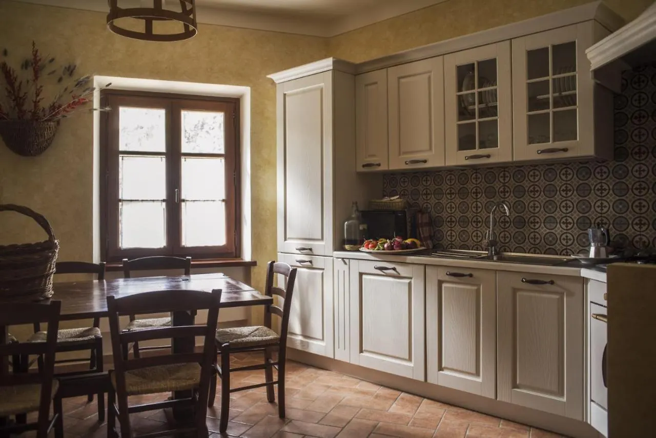 فندق La Bugia Del Sensale San Donato in Poggio بيت ضيافة